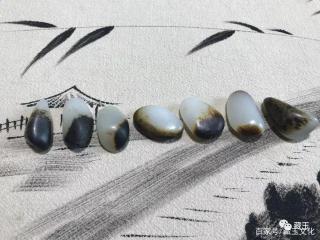 喜欢老熟,黑皮的和田玉籽料千万别错过