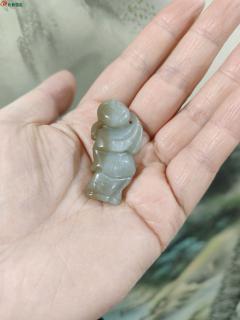 老和田玉童子挂件