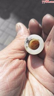 带皮子的老和田玉烟嘴子